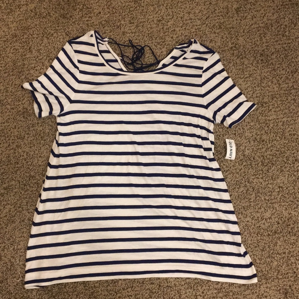 Navy blue and white striped t shirt